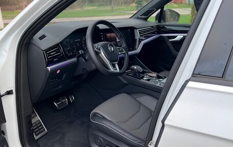 Volkswagen Touareg III, 2019 год, 9 800 000 рублей, 27 фотография