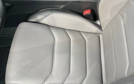 Volkswagen Touareg III, 2019 год, 9 800 000 рублей, 22 фотография