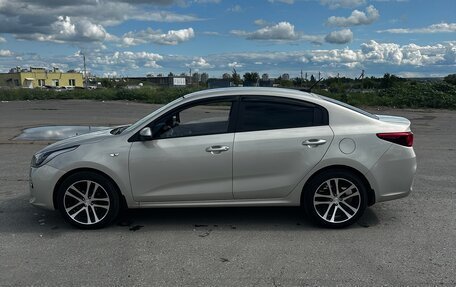 KIA Rio IV, 2018 год, 1 300 000 рублей, 3 фотография