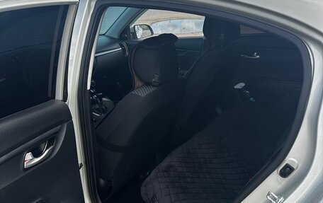 KIA Rio IV, 2018 год, 1 300 000 рублей, 9 фотография