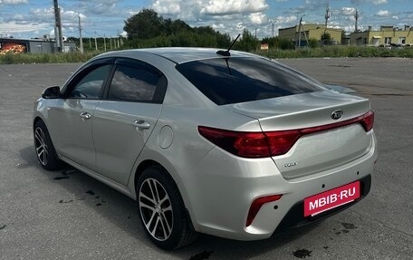 KIA Rio IV, 2018 год, 1 300 000 рублей, 4 фотография
