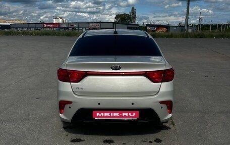 KIA Rio IV, 2018 год, 1 300 000 рублей, 5 фотография