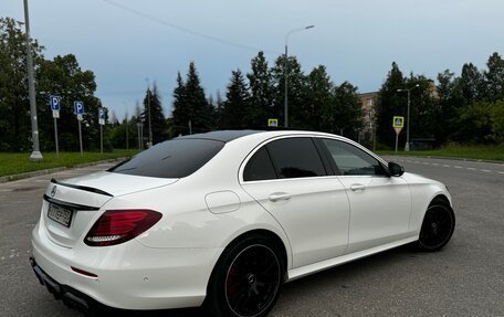 Mercedes-Benz E-Класс, 2017 год, 2 950 000 рублей, 8 фотография