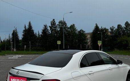 Mercedes-Benz E-Класс, 2017 год, 2 950 000 рублей, 7 фотография