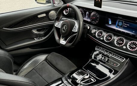 Mercedes-Benz E-Класс, 2017 год, 2 950 000 рублей, 18 фотография
