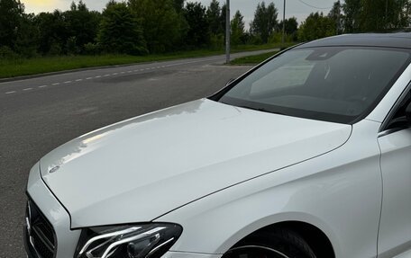 Mercedes-Benz E-Класс, 2017 год, 2 950 000 рублей, 24 фотография
