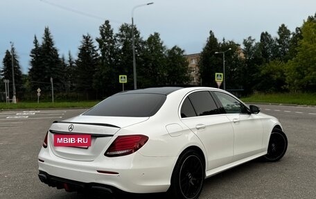 Mercedes-Benz E-Класс, 2017 год, 2 950 000 рублей, 29 фотография