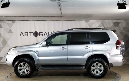 Toyota Land Cruiser Prado 120 рестайлинг, 2004 год, 1 349 000 рублей, 4 фотография