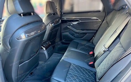 Audi A8, 2025 год, 17 000 000 рублей, 14 фотография