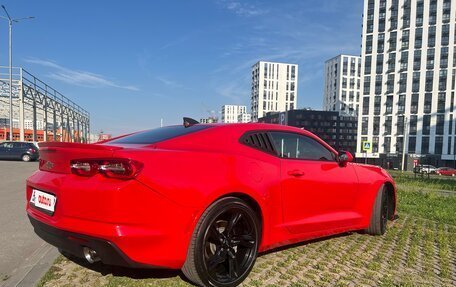 Chevrolet Camaro VI, 2020 год, 1 950 000 рублей, 4 фотография