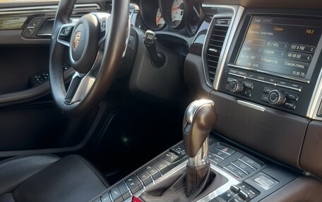 Porsche Macan I рестайлинг, 2014 год, 3 300 000 рублей, 29 фотография