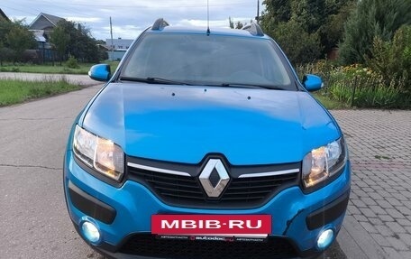 Renault Sandero II рестайлинг, 2015 год, 830 000 рублей, 3 фотография