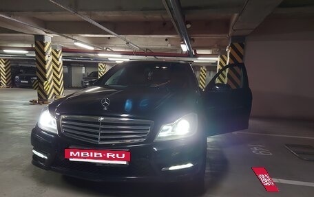 Mercedes-Benz C-Класс, 2011 год, 1 700 000 рублей, 4 фотография