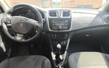 Renault Sandero II рестайлинг, 2015 год, 830 000 рублей, 12 фотография