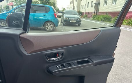 Toyota Vitz, 2011 год, 900 000 рублей, 4 фотография