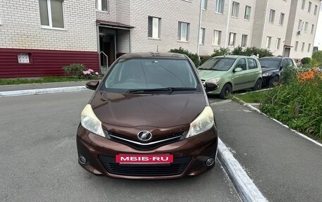 Toyota Vitz, 2011 год, 900 000 рублей, 7 фотография