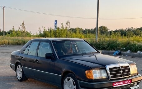 Mercedes-Benz W124, 1993 год, 380 000 рублей, 1 фотография
