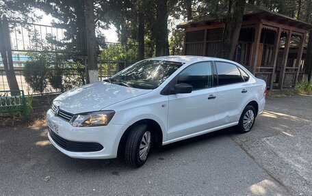 Volkswagen Polo VI (EU Market), 2015 год, 770 000 рублей, 2 фотография