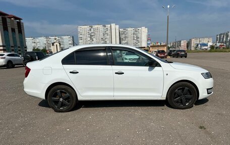 Skoda Rapid I, 2014 год, 860 000 рублей, 2 фотография