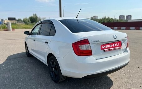 Skoda Rapid I, 2014 год, 860 000 рублей, 4 фотография