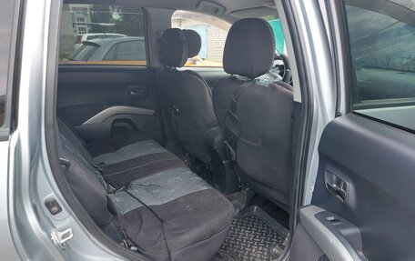 Mitsubishi Outlander III рестайлинг 3, 2008 год, 950 000 рублей, 5 фотография