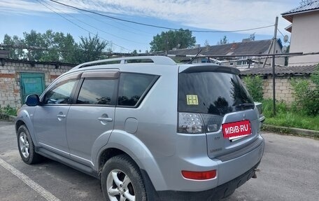 Mitsubishi Outlander III рестайлинг 3, 2008 год, 950 000 рублей, 10 фотография