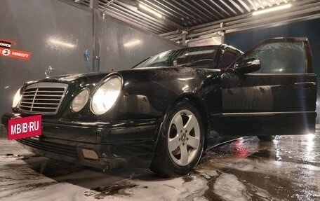 Mercedes-Benz E-Класс, 1998 год, 590 000 рублей, 4 фотография