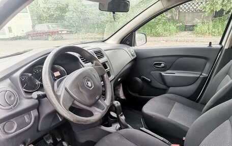 Renault Sandero II рестайлинг, 2015 год, 599 000 рублей, 12 фотография