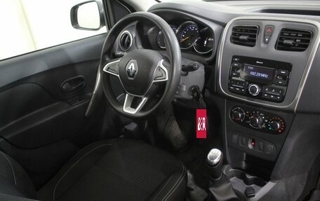 Renault Logan II, 2022 год, 1 250 000 рублей, 18 фотография
