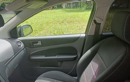 Ford Focus II рестайлинг, 2011 год, 700 000 рублей, 4 фотография