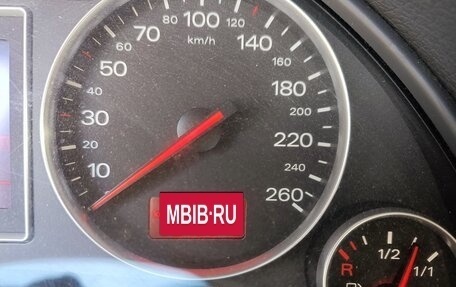 Audi A4, 2003 год, 700 000 рублей, 6 фотография