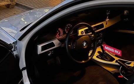 BMW 3 серия, 2011 год, 1 200 000 рублей, 12 фотография