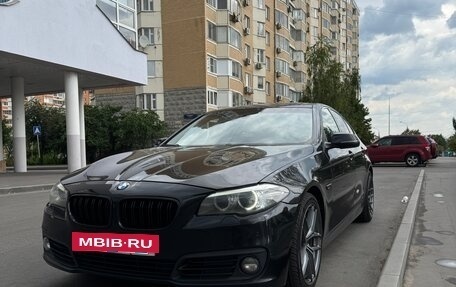 BMW 5 серия, 2013 год, 2 400 000 рублей, 2 фотография