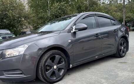 Chevrolet Cruze II, 2012 год, 650 000 рублей, 3 фотография