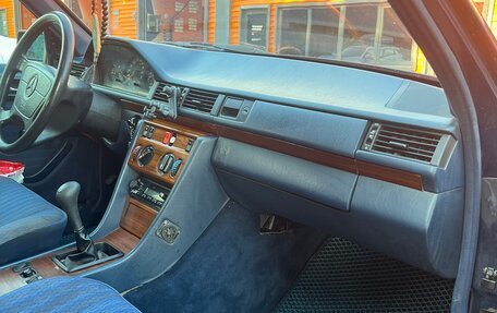 Mercedes-Benz W124, 1993 год, 380 000 рублей, 9 фотография