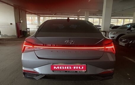 Hyundai Elantra, 2022 год, 2 290 000 рублей, 2 фотография