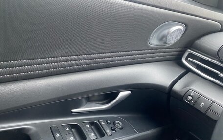 Hyundai Elantra, 2022 год, 2 290 000 рублей, 8 фотография