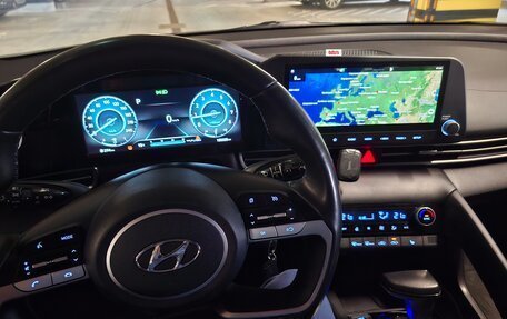 Hyundai Elantra, 2022 год, 2 290 000 рублей, 24 фотография