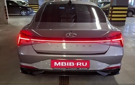 Hyundai Elantra, 2022 год, 2 290 000 рублей, 23 фотография