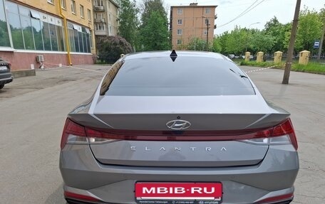 Hyundai Elantra, 2022 год, 2 290 000 рублей, 15 фотография