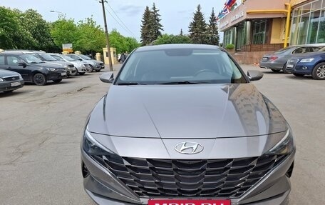 Hyundai Elantra, 2022 год, 2 290 000 рублей, 19 фотография