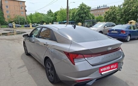 Hyundai Elantra, 2022 год, 2 290 000 рублей, 17 фотография