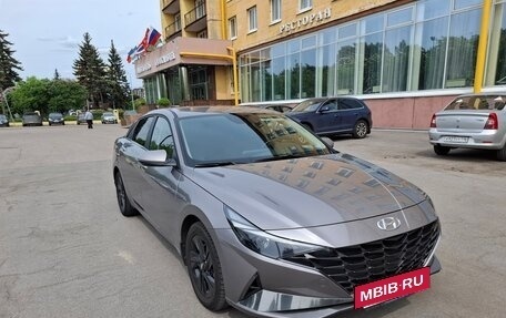 Hyundai Elantra, 2022 год, 2 290 000 рублей, 16 фотография
