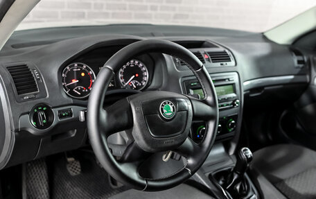 Skoda Octavia, 2011 год, 850 000 рублей, 12 фотография