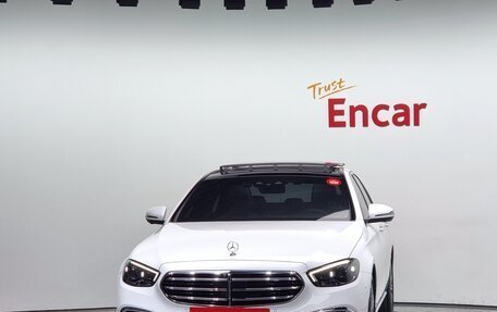Mercedes-Benz E-Класс, 2021 год, 4 900 000 рублей, 3 фотография