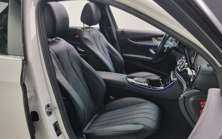 Mercedes-Benz E-Класс, 2021 год, 4 900 000 рублей, 10 фотография