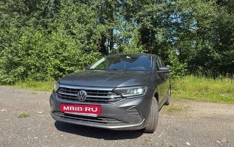 Volkswagen Polo VI (EU Market), 2020 год, 1 550 000 рублей, 2 фотография