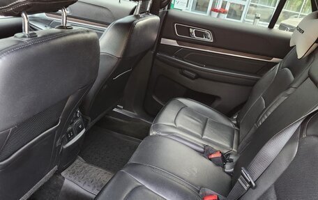 Ford Explorer VI, 2017 год, 2 050 000 рублей, 13 фотография