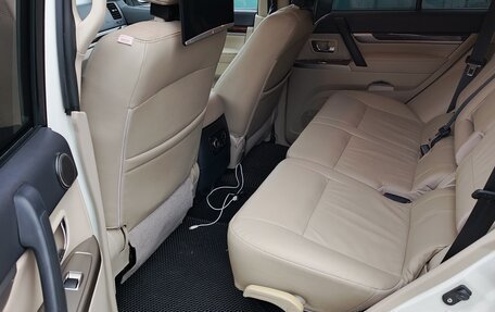 Mitsubishi Pajero IV, 2019 год, 3 600 000 рублей, 3 фотография