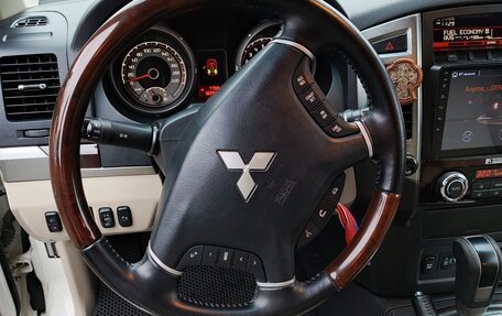 Mitsubishi Pajero IV, 2019 год, 3 600 000 рублей, 7 фотография